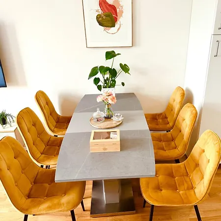 Appartamento 1 Center Elegant 2br With Panoramic Museum View And King Bed *