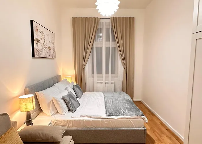 Διαμέρισμα 1 Center Elegant 2br With Panoramic Museum View And King Bed *
