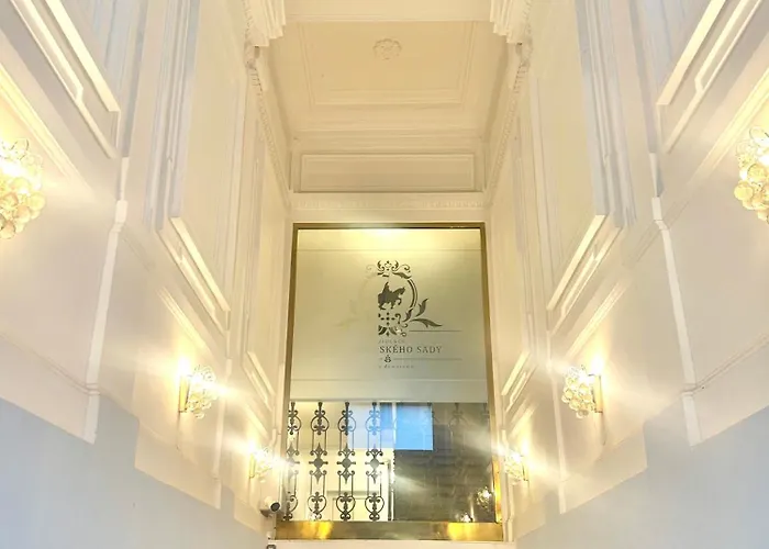 1 Center Elegant 2br With Panoramic Museum View And King Bed Apartment *